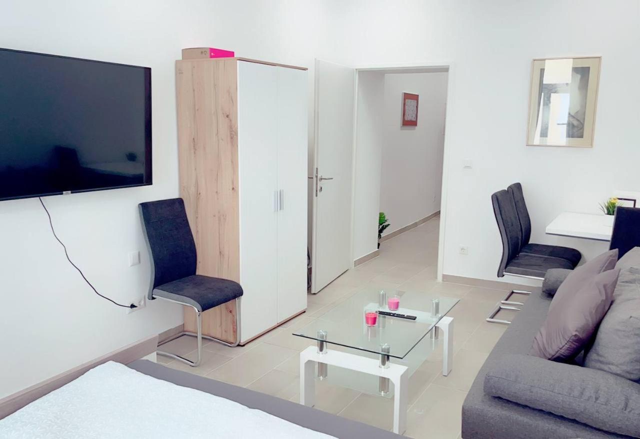 King Studio 3P Wl Viena Exterior foto
